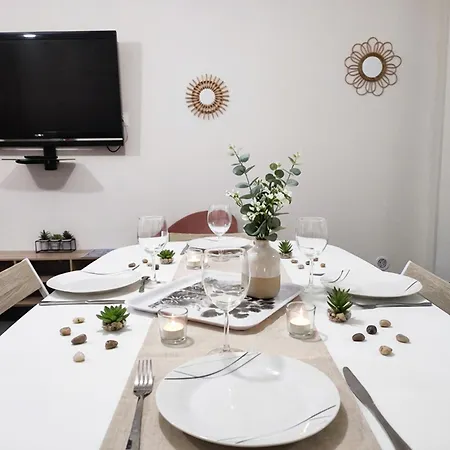 Le Nid Des Benedictins Apartment Nimes